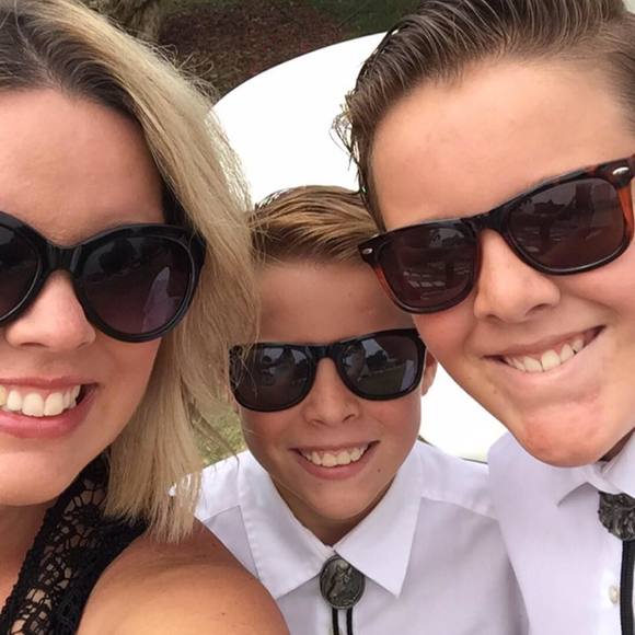 Meet your Posher, Aimee - Picture 1 of 1